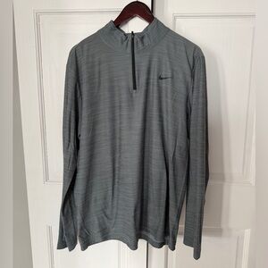 Nike Gray Long Sleeve Men's Quarter Zip